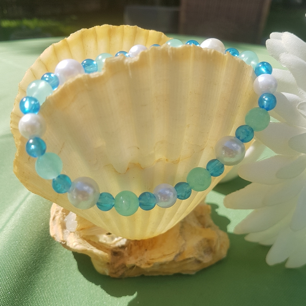 🌊⛱️ Beach Glow Pearl Bracelet